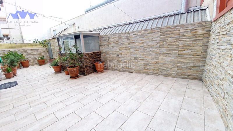 Foto 83b7f166-9ca7-4329-befb-1de984c7174d. Piano terra con riscaldamento in Ajuntament-Maragall Ripollet