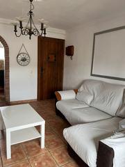 Etagenwohnung in Calle virgen de los ángeles 8. Venta magnífico piso reformado apto para entrar a vivir!