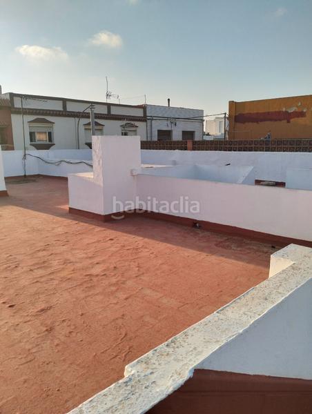 Foto aff140b3-96f0-4977-96cb-b5b1f17a7657. Edifici a calle zorrilla 10 a Mondejar-Junquillos Línea de la Concepción (La)