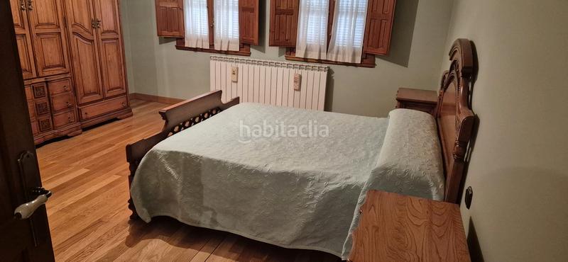 Foto a9d89551-24f4-4d4f-8011-8e3b90f0cae1. Casa a schiera con camino riscaldamento in Monzalbarba Zaragoza