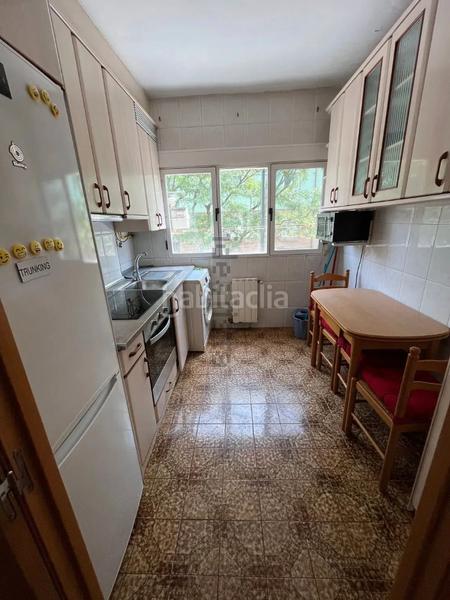 Foto b8f9fe2f-1ccf-469c-bced-386f4b2b8a49. Etagenwohnung mit heizung parking in Ciudad Jardín - Parque Roma Zaragoza