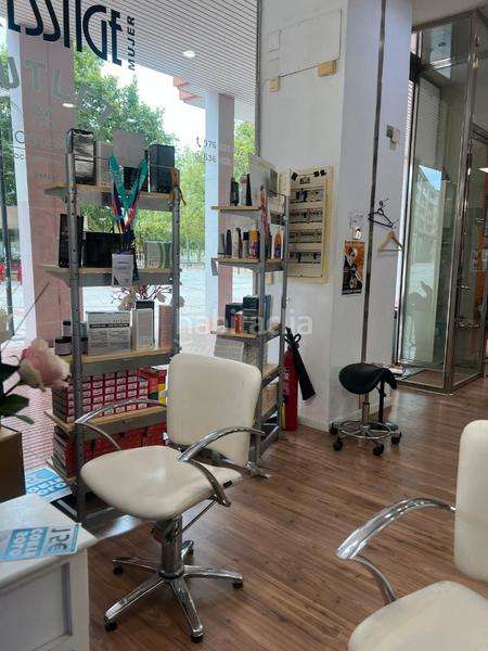 Foto c6cf5523-55f9-453a-85d5-97fc8fc27916. Traspaso local comercial en paseo de los rosales 2 oportunidad! en Zaragoza