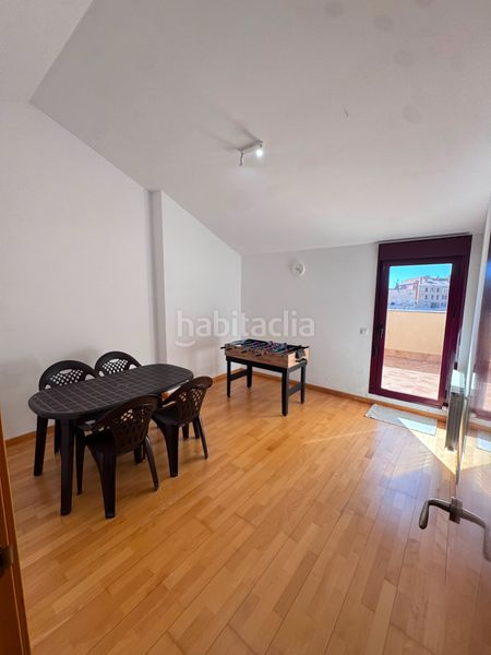 Foto a554e69d-7f5a-4151-a469-f143f96294dc. Duplex in calle moncayo 4 in Muela (La)