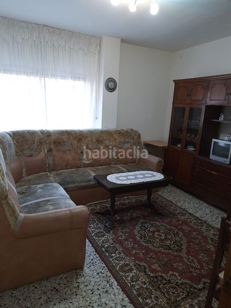 Foto dde38277-b948-4a2a-8929-5ec299dd5aee. Edificio en Ricla
