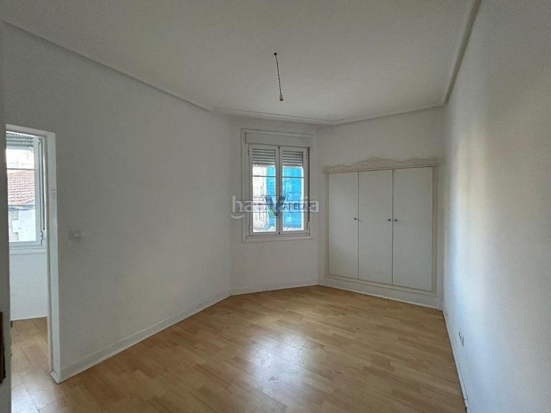 Foto 4d9ad3bc-640e-438c-87ad-93e1e2dbe5dd. Appartamento con parcheggio in A Carballeira Ourense