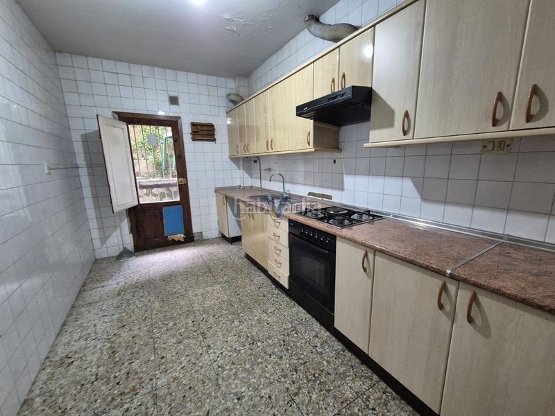 Foto f24c2ed0-ca13-4ab1-b86c-9c5d370316a6. Apartament a As Lagoas Ourense