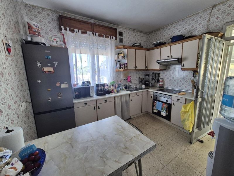 Foto a1b0a520-0e02-45b0-96c1-f931fcd397c2. Casa en Vistahermosa Ourense
