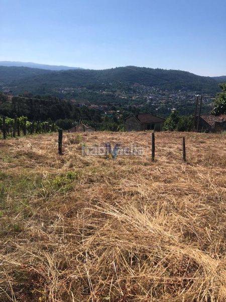 Foto 6564e5b6-dd0a-4aaa-abe8-6ff81731b4fd. Terreny residencial a Ventiun Ourense