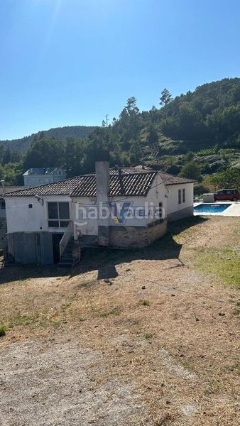 Foto 2f0d0bfa-2c39-46e9-8e45-8b19c0dc6d80. Casa amb calefacció piscina a Peroxa (A)
