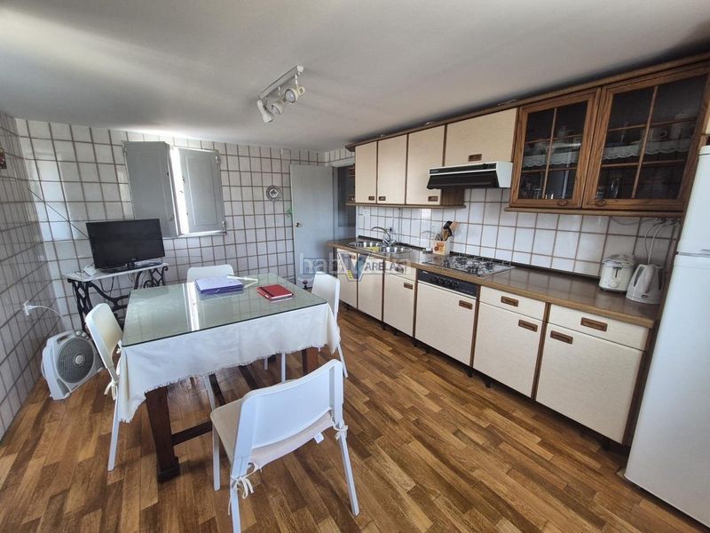 Foto b78ea1c2-b94a-47a2-a8d9-ae68647f3fbb. Casa amb calefacció a Amoeiro