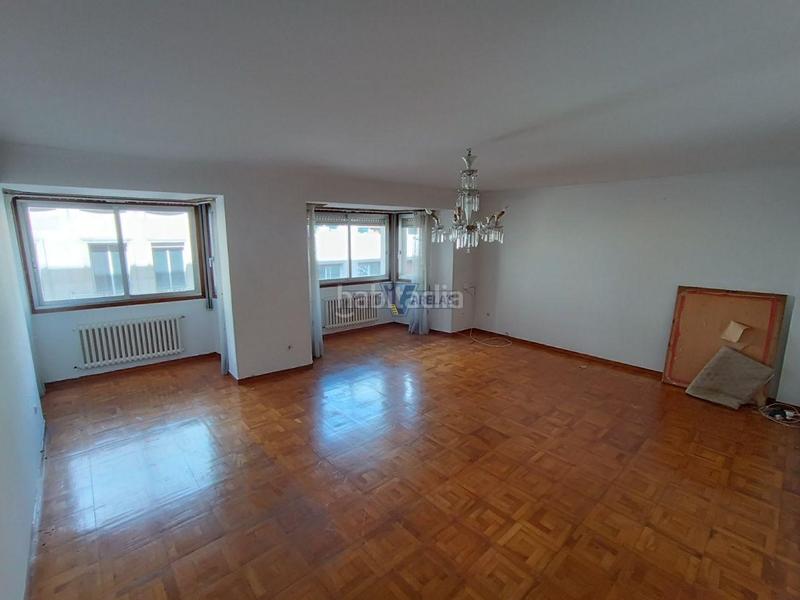 Foto 901434e8-96ee-497b-8ab6-058dca4d753b. Appartamento con riscaldamento parcheggio in Centro Ourense