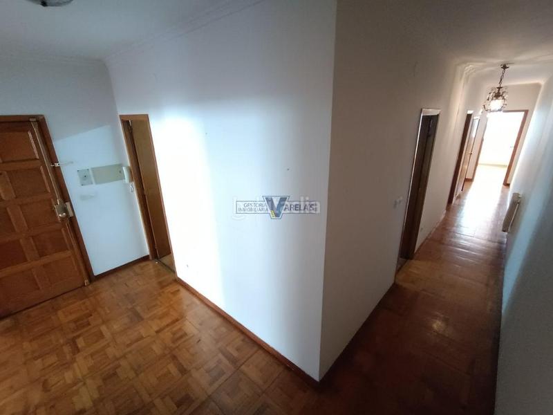 Foto c771bb3b-2598-4a92-b0db-b4e9771bf7c5. Piso en Centro Ourense