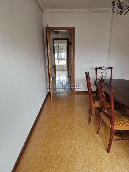 Foto d285e355-2ae9-4ddb-be2f-beb4cbb842e0. Location appartement avec chauffage dans A Ponte Ourense
