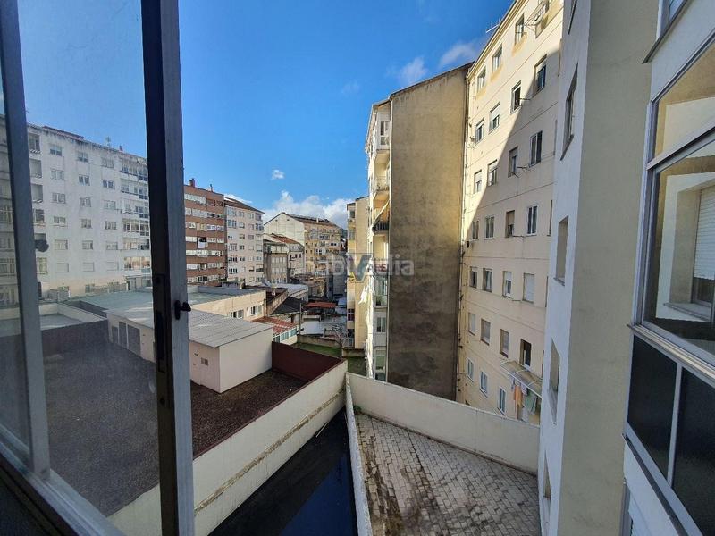 Foto 2b492457-3089-44d0-98ae-50950db95574. Piso en Centro Ourense