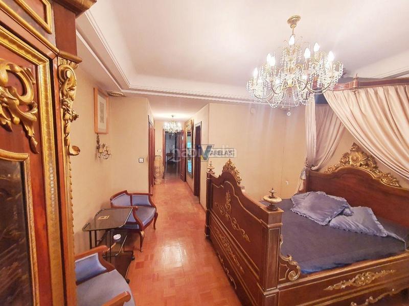 Foto f0babb18-d2a7-468b-a766-aa102b51fbbf. Piso en Centro Ourense