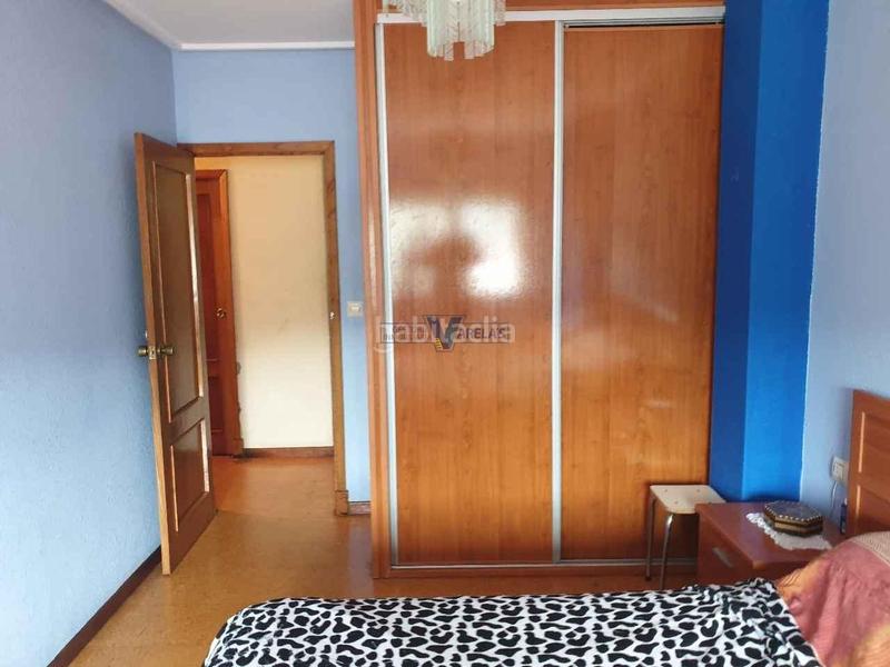 Foto ab6bf503-f3b2-4c34-967c-bd45e9beb00d. Piso en Barbadás