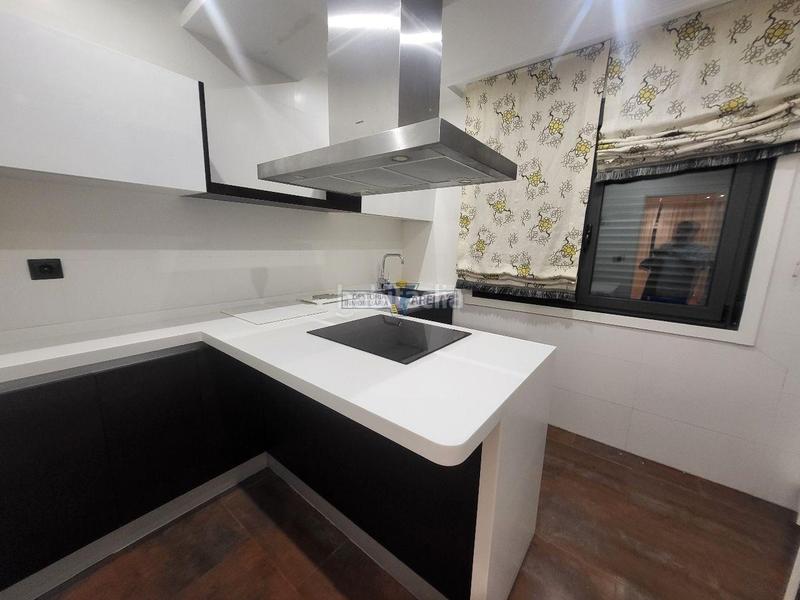 Foto 7a3ba726-1cce-42d1-b206-2277e56b7da3. Appartamento con riscaldamento parcheggio in Centro Ourense