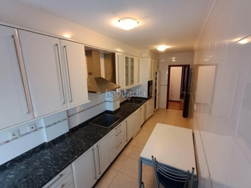 Foto f115f12d-3dc5-4ed9-8094-4c2170b4b3a8. Piso en Ventiun Ourense