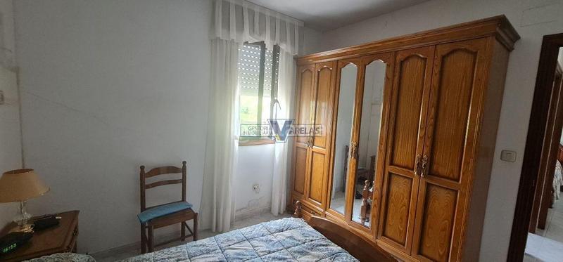 Foto 1aac19db-9a85-4692-8c6a-cf078511cb7e. Haus mit heizung parking in Toén