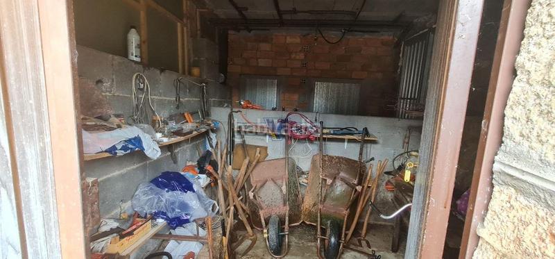 Foto c486dcbe-9376-4fc7-9c67-3c3f46c8c125. Haus mit heizung parking in Toén