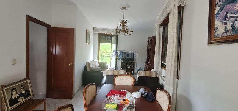 Foto ef91d7bf-e8ca-4613-a1c8-8217959b7b1b. Haus mit heizung parking in Toén