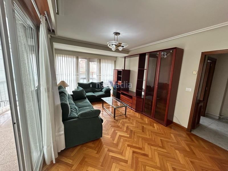 Foto 06f90366-2599-49df-b0a5-f1aaf3a3e7d6. Rent flat with heating in Mariñamansa Ourense