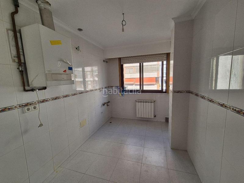 Foto 8d743ac7-e025-4dbc-9b6a-98f6e77d1df2. Appartement avec chauffage dans Centro Ourense