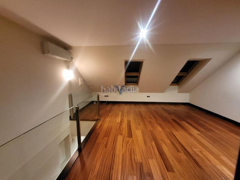 Foto 02a65f2b-0595-4271-9304-810b3981a2df. Dúplex amb calefacció aparcament a Centro Ourense