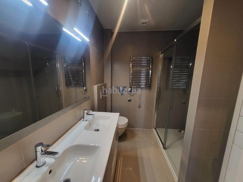 Foto ad8574a5-55a6-4b40-96fc-aeceac2b3b03. Dúplex amb calefacció aparcament a Centro Ourense