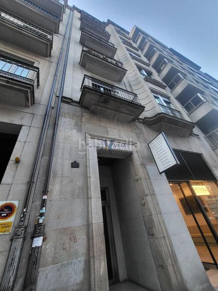 Foto 31a5f630-5a02-46d4-a458-4f6fffc51a00. Zweistöckige wohnung mit heizung parking in Centro Ourense