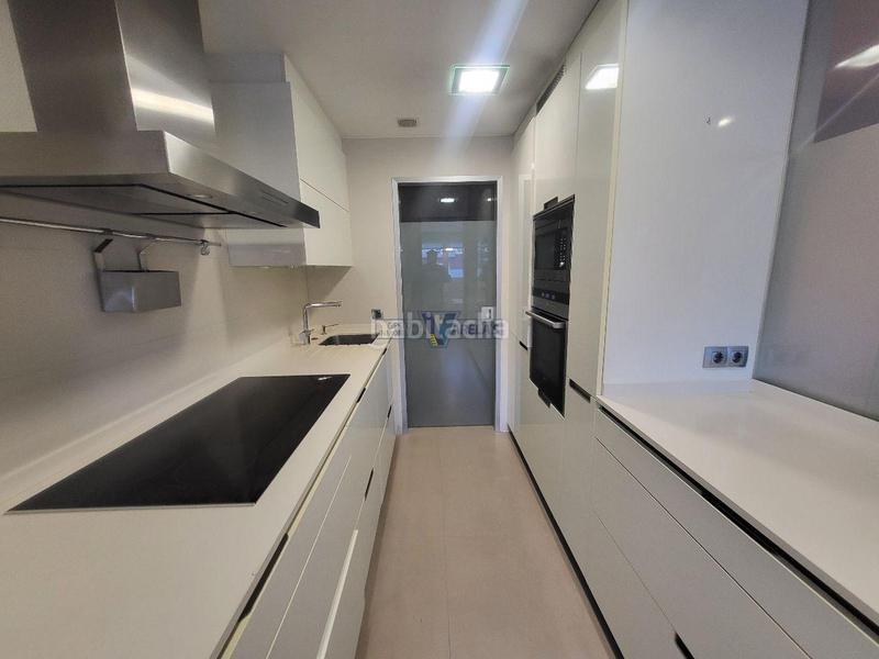 Foto 6d326fea-44ce-42c2-a181-fe44a2ec9de9. Zweistöckige wohnung mit heizung parking in Centro Ourense