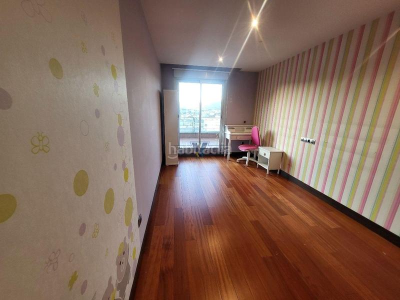 Foto ec0096b5-e102-4bfd-a657-28fed5f5baa4. Zweistöckige wohnung mit heizung parking in Centro Ourense