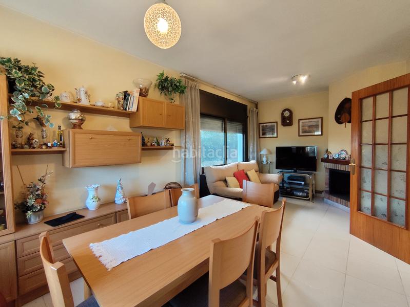 Foto 16ee3abb-8337-4d04-bbb3-4634d2627cee. Casa bifamiliare con camino riscaldamento parcheggio in Ametlla del Vallès (L´)