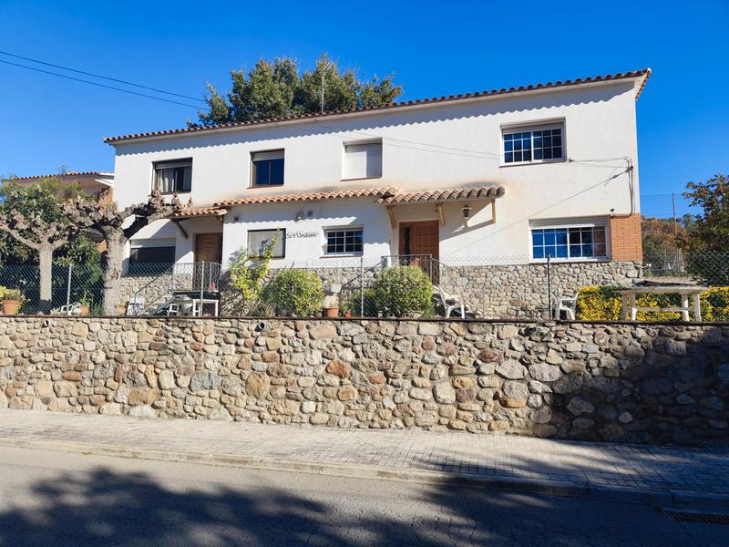 Foto 6e75b0e9-727a-4a9c-bfd0-e314afaaff71. Casa bifamiliare con camino riscaldamento parcheggio in Ametlla del Vallès (L´)