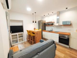 Location Studio  Carrer josep pla. Disponible: preciosa planta baja amueblada en tossa de mar – con