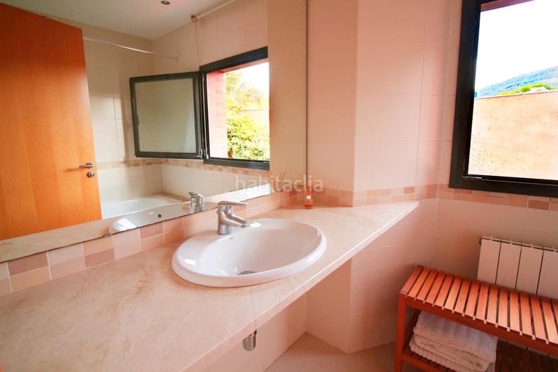 Foto 8fd35553-d08c-4dde-a650-25f6e39c020c. Towny house with fireplace heating parking pool in Ametlla del Vallès (L´)