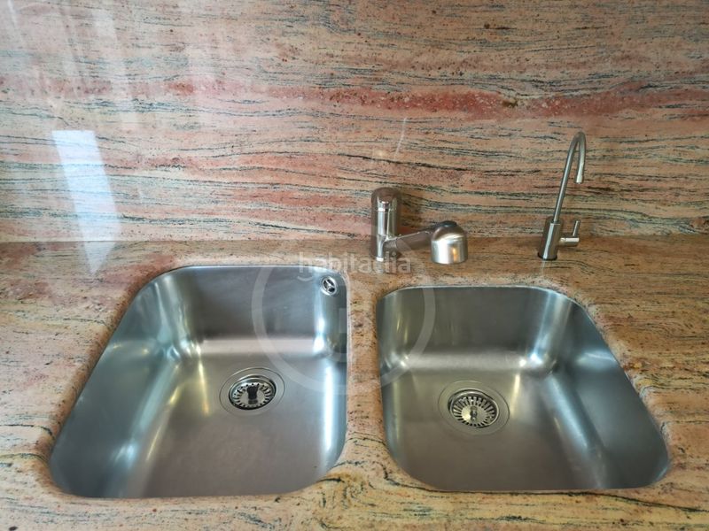 Foto a9f9e32b-0ba7-4a00-81aa-ff46e9cc7145. Casa amb aparcament piscina a Ametlla del Vallès (L´)
