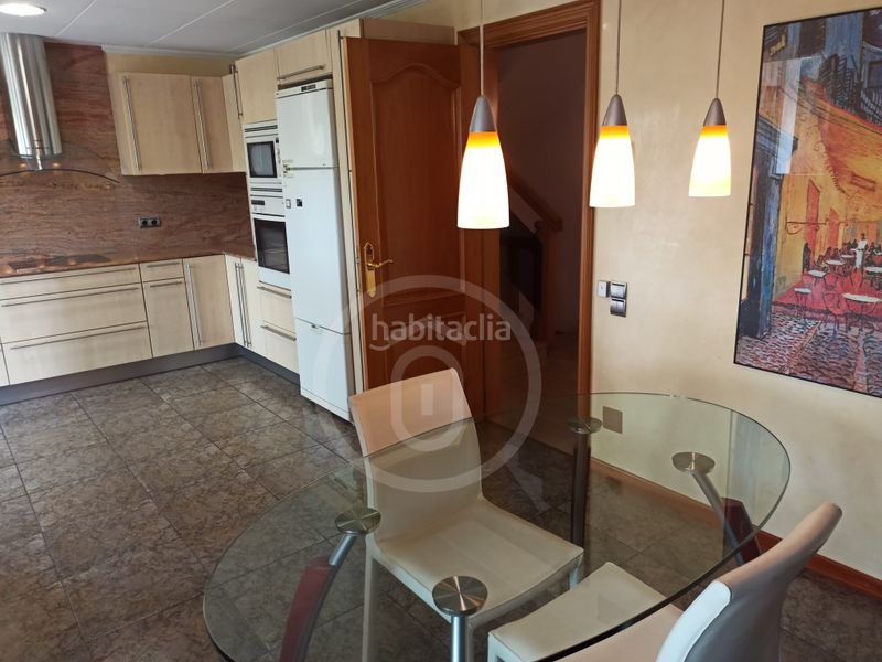 Foto f46bb487-2c1b-4e12-8c6e-f35ee77aef4a. Casa amb aparcament piscina a Ametlla del Vallès (L´)