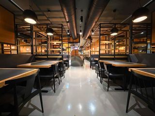 Transfer Business premise  Calle sant antoni de. Traspaso restaurante bar con encanto en el centro de sabadell