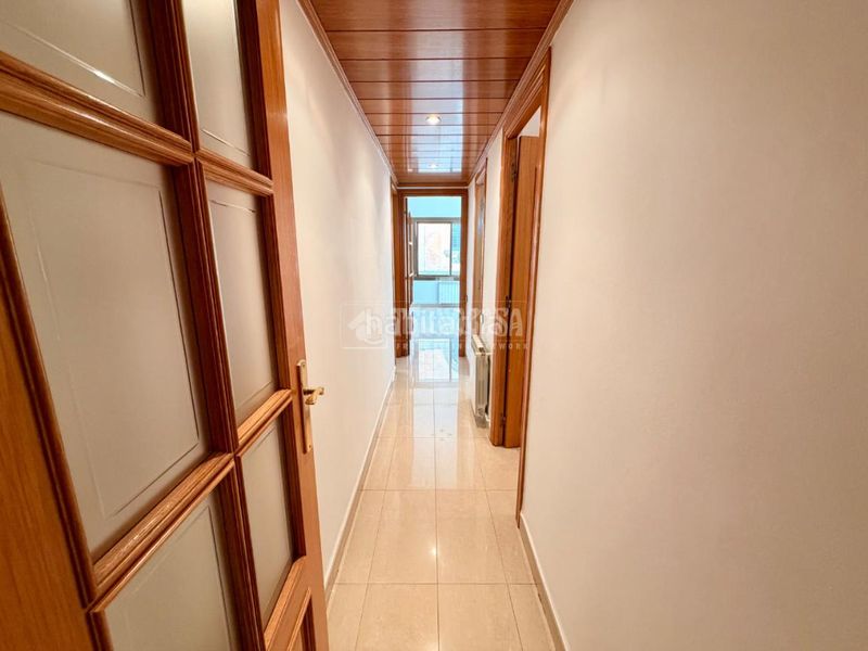 Foto 12ed488b-1c5c-44a4-bb63-bebdb8080a5e. Piso  en venta en Sants Barcelona