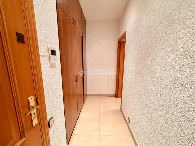 Foto 8c313457-12de-44a9-b56f-5f334ffd77e9. Piso  en venta en Sants Barcelona