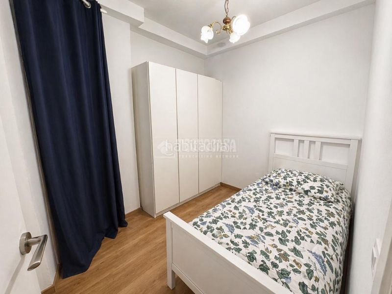 Foto 0a9cda99-0e62-417b-932e-d432cbd7fcf7. Pis a Hostafrancs Barcelona