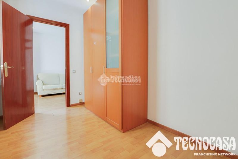 Foto a680ecdb-8ea5-492d-b026-4c10f7707678. Pis a Sants Barcelona