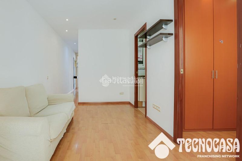 Foto ec894256-5b12-446b-a9a8-ba499a4b65e4. Pis a Sants Barcelona