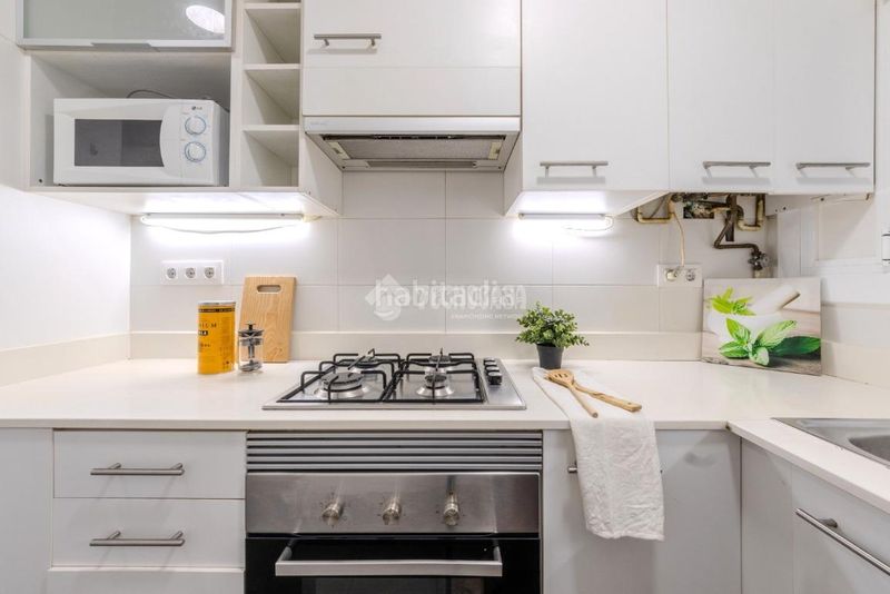Foto 1f8763d3-b77e-4696-b54e-00be7a8df168. Piso  en venta en Sants-Badal Barcelona