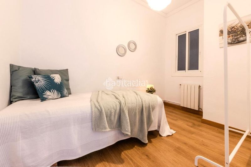 Foto 9f54f8c4-f960-4986-bcd2-92d87b03de03. Piso  en venta en Sants-Badal Barcelona