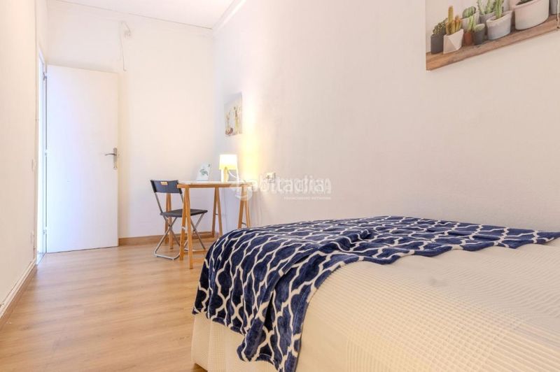 Foto aa8e3643-a96c-4e61-a1e1-365c61387409. Piso  en venta en Sants-Badal Barcelona