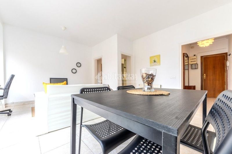 Foto ebf2a534-54b7-441c-a49a-d892d008a2be. Piso  en venta en Sants-Badal Barcelona