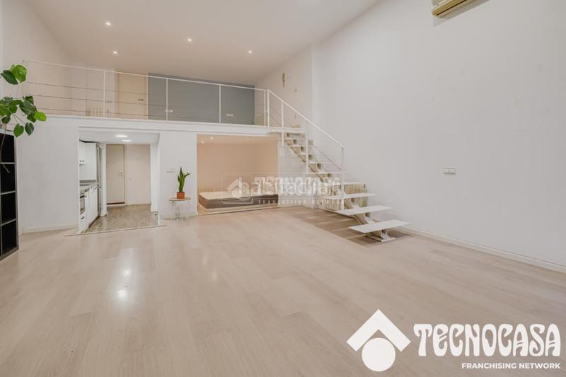 Foto 4052a157-be54-4ee1-8a28-9b991c8e3751. Etagenwohnung in Sants Barcelona