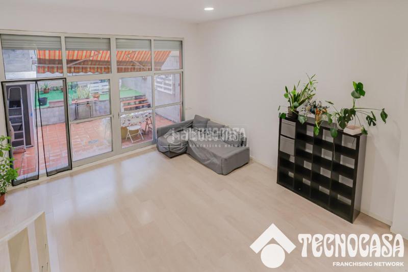 Foto e7dec3aa-f24f-432b-b919-d31207755eea. Etagenwohnung in Sants Barcelona